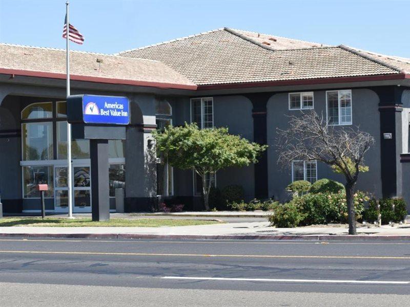 Hotel Baymont By Wyndham Manteca Esterno foto