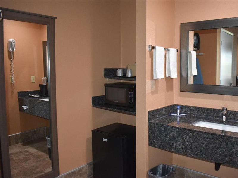Hotel Baymont By Wyndham Manteca Esterno foto