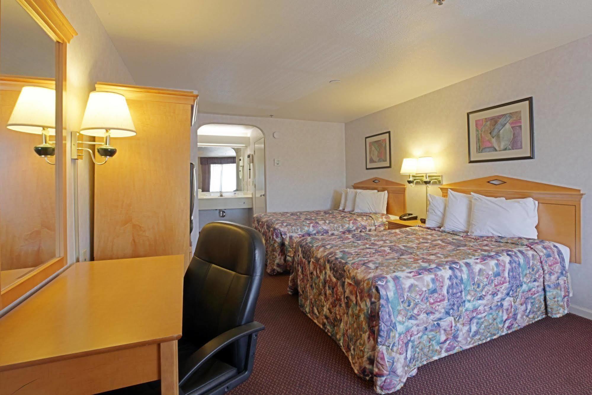 Hotel Baymont By Wyndham Manteca Camera foto