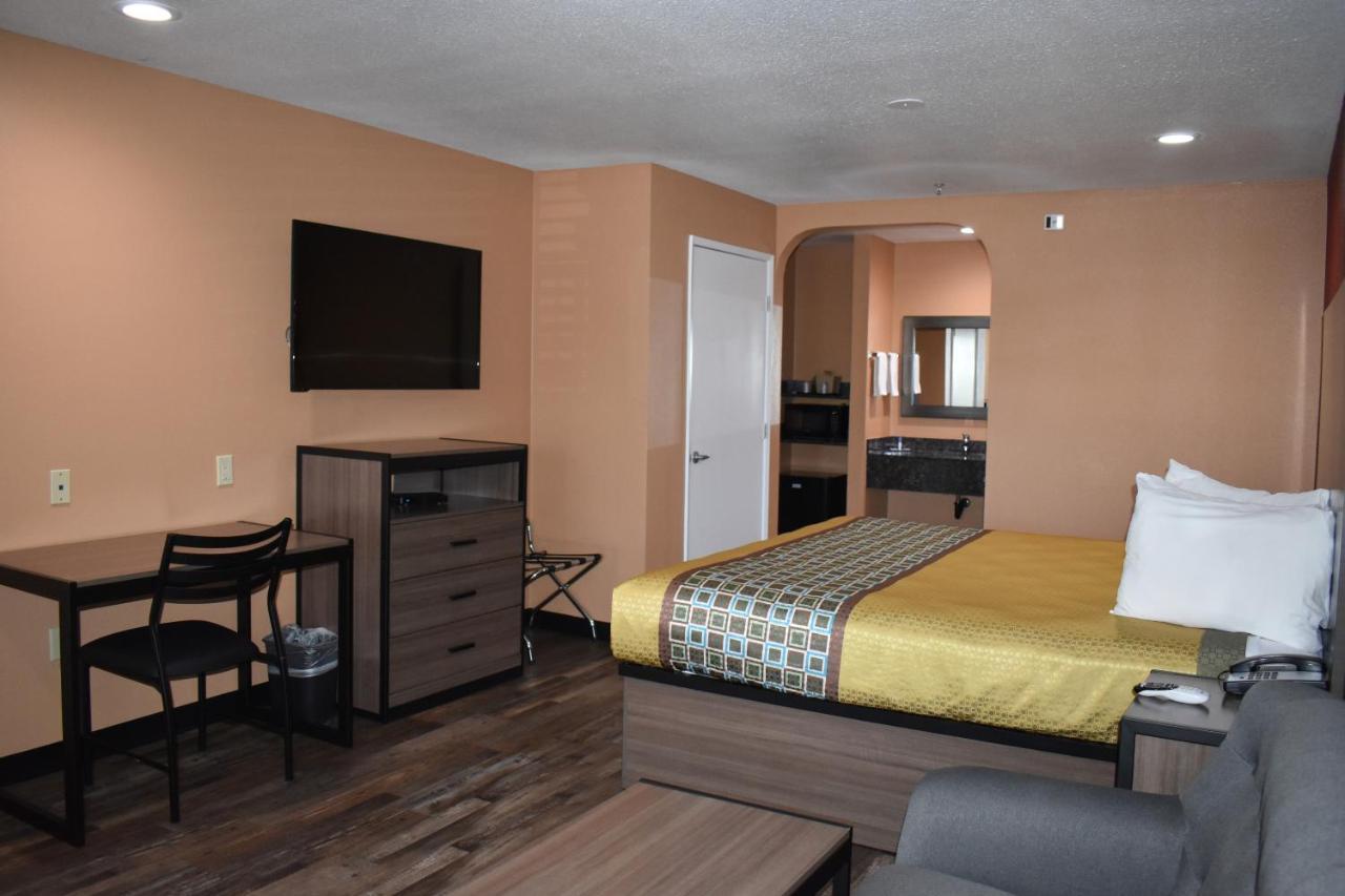 Hotel Baymont By Wyndham Manteca Esterno foto
